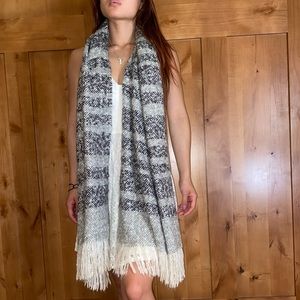 American Eagle Outfitters Scarf